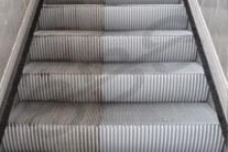 Step by Step Rulltrappsrengöring för industriell rengöring, tvättning av rulltrappor och rullband